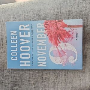November 9 by Colleen Hoover Paperback